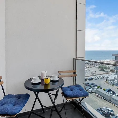 With Sea View & Pool Acces شقة Năvodari